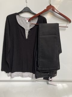 A QTY OF "THE WHITE COMPANY" TO INCLUDE ORGANIC COTTON NOTCH NECK TOP 10 BLACK TOTAL RRP £222