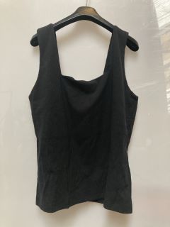 A QTY OF "THE WHITE COMPANY" CLOTHING TO INCLUDE JERSEY UTILITY DRESS 18 BLACK TOTAL RRP £297