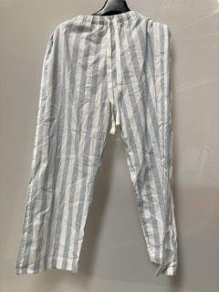 A QTY OF "THE WHITE COMPANY" CLOTHING TO INCLUDE PLEAT FRONT WIDE LEG TROUSER 12 NAVY TOTAL RRP £296