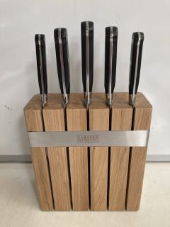 1 X SABATIER PROFESSIONAL 5 PIECE OAK KNIFE BLOCK SET, TO ALSO INCLUDE I.O SHEN 7 7/8" FLEXIBLE FILLETING KNIFE (18+ ID MAYBE REQUIRED)