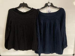 1 X THE WHITE COMPANY LINEN GAUZE PINTUCK BLOUSE NAVY SIZE 16, TO ALSO INCLUDE THE WHITE COMPANY JERSEY LACE INSERT BOHO TOP BLACK SIZE 8 TOTAL RRP £167