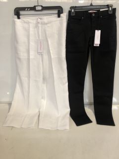 1 X THE WHITE COMPANY WIDE LEG CROPPED LINEN TROUSER WHITE SIZE 10, TO ALSO INCLUDE THE WHITE COMPANY SYMONS TRUE SKINNY 22W 28L TOTAL RRP £133