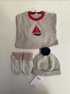 QTY OF ASSORTED THE LITTLE WHITE COMPANY ITEMS TO INCLUDE SAILBOAT JUMPER PEBBLE 12-18 MTHS TOTAL RRP £180