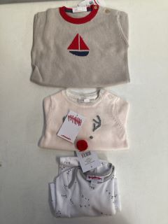 QTY OF ASSORTED THE LITTLE WHITE COMPANY ITEMS TO INCLUDE SAILBOAT JUMPER PEBBLE 12-18 MTHS TOTAL RRP £143