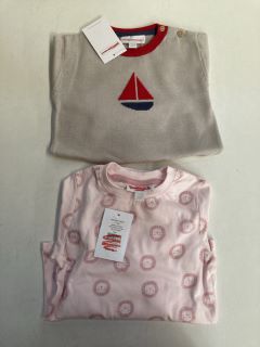 QTY OF ASSORTED THE LITTLE WHITE COMPANY ITEMS TO INCLUDE SAILBOAT JUMPER PEBBLE 12-18 MTHS TOTAL RRP £140