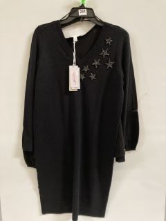 1 X THE WHITE COMPANY JERSEY LACE INSERT BOHO TOP BLACK SIZE 10, TO ALSO INCLUDE THE WHITE COMPANY ORGANIC COTTON WOOL EMBELLISHED KNIT DRESS BLACK SIZE 8 TOTAL RRP £198