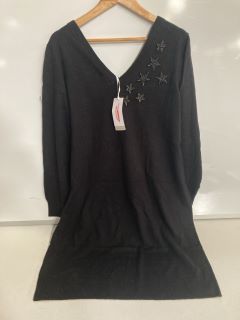 1 X THE WHITE COMPANY ORGANIC COTTON WOOL EMBELLISHED KNIT DRESS BLACK SIZE 18, TO ALSO INCLUDE THE WHITE COMPANY JERSEY LACE INSERT BOHO TOP BLACK SIZE 10 TOTAL RRP £198