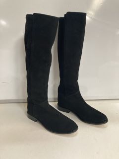 1 X THE WHITE COMPANY SUEDE HIGH LEG STRETCH BOOT BLACK UK 4 TOTAL RRP £169