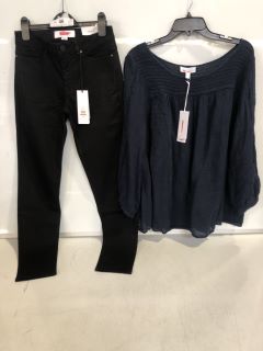 1 X THE WHITE COMPANY SYMONS 28 INCH BLACK SIZE 4, TO ALSO INCLUDE THE WHITE COMPANY LINEN GAUZE PINTUCK BLOUSE NAVY SIZE 16 TOTAL RRP £187