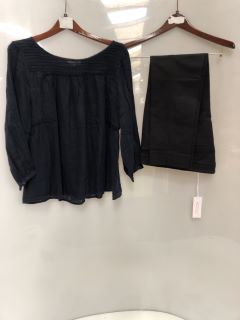 1 X THE WHITE COMPANY LINEN GAUZE PINTUCK BLOUSE NAVY SIZE 16, TO ALSO INCLUDE THE WHITE COMPANY ORGANIC COTTON SLIM LEG TROUSERS SIZE 12 TOTAL RRP £185