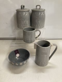 QTY OF ASSORTED ITEMS TO INCLUDE ASHLEY THOMAS CERAMIC MEASURING CUPS