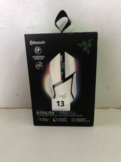 RAZER BASILISK V3 PRO CUSTOMISABLE WIRELESS ERGONOMIC GAMING MOUSE