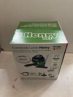 HENRY PET VACUUM