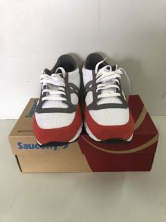 MEN'S SAUCONY TRAINERS SIZE: 11 UK