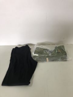 2 X ITEMS INC NORTH FACE LEGGINGS SIZE XL