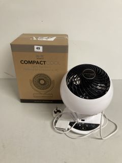 2 X ASSORTED TABLE TOP FANS TO INCLUDE NSA COMPACT COOL AIR CIRCULATOR