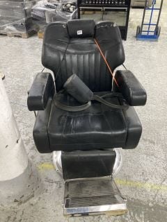 BLACK LEATHER BARBER CHAIR