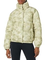 QTY OF ITEMS TO INLCUDE 15 X ASSORTED JACKETS TO INCLUDE ESSENTIALS WOMEN'S RELAXED FIT MOCK-NECK SHORT PUFFER JACKET (AVAILABLE IN PLUS SIZE) (PREVIOUSLY DAILY RITUAL), OLIVE SPECKLED PRINT, XL, ESS