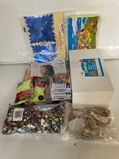 1 BOX OF ASSORTED ITEMS INCLUDING CRAFT IT! MONSTER BUNCH CERAMIC COIN BANKS