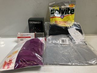 1 BOX OF ASSORTED ITEMS INCLUDING HAND WARMERS