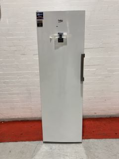 BEKO FREESTANDING FRIDGE (003324068)