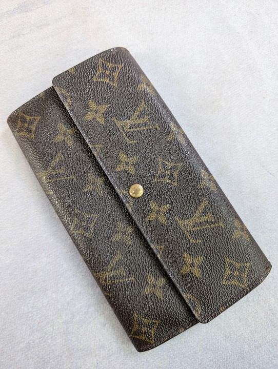 Louis Vuitton Monogram Porte Monnaie Bier Cartes Credit Wallet, Dimensions 11x10x2cm(Approx) (VAT ONLY PAYABLE ON BUYERS PREMIUM)