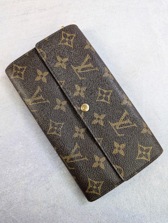 Louis Vuitton Monogram Pochette Porte Monnaie Credit Wallet, Dimensions 18.5x9x2cm(Approx) (VAT ONLY PAYABLE ON BUYERS PREMIUM)