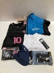 7 X SPORTSWEAR VARIOUS SIZES AND MODELS INCLUDING MOTORBIKE WAISTCOAT BRAND ALPINESTARS BLUE SIZE M - LOCATION 2A.