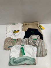 7 X BENETTON BRAND CLOTHES VARIOUS SIZES INCLUDING BROWN TROUSERS SIZE 56 - LOCATION 3A.