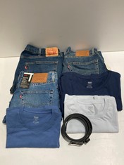 7 X LEVIS GARMENTS VARIOUS SIZES INCLUDING BLACK BELT - LOCATION 43A.