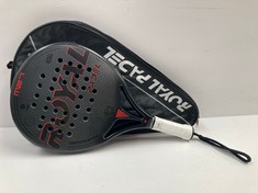 ROYAL PADEL RACKET AND COVER PADEL 100% CARBONTECH M27 BLACK AND RED - LOCATION 26A.