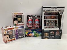 7 X ASSORTED ITEMS INCLUDING NIGHTMARE BEFORE CHRISTMAS FUNKO - LOCATION 48B.