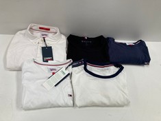 5 X TOMMY HILFIGER GARMENTS IN VARIOUS SIZES AND STYLES INCLUDING WHITE SHIRT SIZE L - LOCATION 44B.