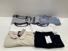 5 X TOMMY HILFIGER GARMENTS IN VARIOUS SIZES AND STYLES INCLUDING WHITE T-SHIRT SIZE XL - LOCATION 40B.