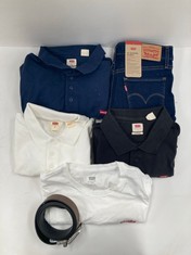 6 X LEVIS GARMENTS VARIOUS SIZES AND MODELS INCLUDING BLACK POLO SHIRT SIZE L - LOCATION 29C.