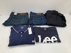 5 X BRANDED GARMENTS LEE VARIOUS MODELS AND SIZES INCLUDING T-SHIRT SIZE M - LOCATION 37C.