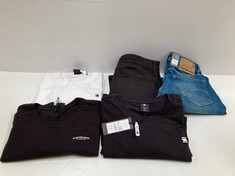 5 X G-STAR RAW GARMENTS VARIOUS SIZES AND STYLES INCLUDING BLACK T-SHIRT SIZE XXL - LOCATION 38A.