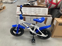 2 X RUNNER CHILDREN'S BIKES INCLUDING MODEL 5947 (INCOMPLETE RED BIKE).