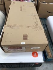 2 X ELECTRIC SCOOTERS AND MI BRAND ELECTRIC SCOOTERS (NOT WORKING).