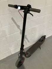 XIAOMI ELECTRIC SCOOTER 4 PRO (NO CHARGER).