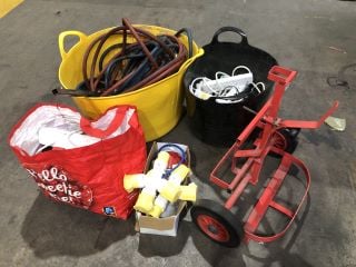 BUCKET OF AIR HOSING TO INCLUDE BAG OF QTY OF EXTENSION CABLES AND RED BOTTLE TROLLEY