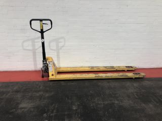 TRP0003 YELLOW LONG FORK PALLET TRUCK 2000KG 2000MM FORKS