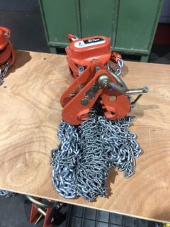 TIGER 2 TON TCB14 CHAIN BLOCK RRP £220 TO INCLUDE TIGER 2 TON BEAM CLAMP