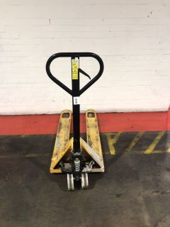 HGPT-D YELLOW 2500KG PALLET TRUCK