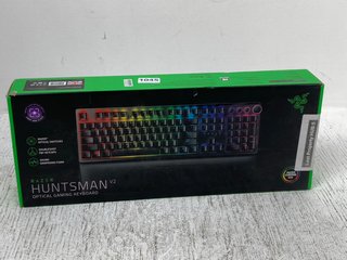 RAZER HUNTSMAN V2 OPTICAL GAMING KEYBOARD: LOCATION - H16