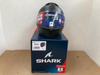 SHARK D-SKWAL 3 BLACK MAT MOTORCYCLE HELMET IN SIZE SMALL: LOCATION - E14