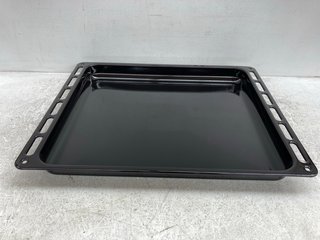 STEEL BLACK OVEN TRAY: LOCATION - E12