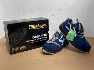 SAFETOE LIGHTWEIGHT SAFETY TRAINERS L-7328 IN BLUE SIZE UK 10: LOCATION - I8