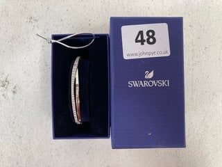 SWAROVSKI WOMENS TWIST BRACELET IN SILVER: LOCATION - FRONT BOOTH