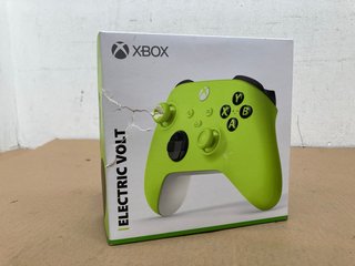 XBOX ELECTRIC VOLT WIRELESS CONTROLLER IN LIME GREEN: LOCATION - I2